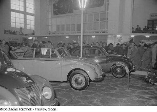 Fahrzeuge der IFA in der Fahrzeugausstellung
