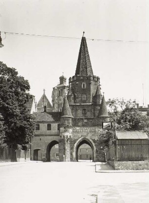Ingolstadt, Kreuztor, Feldseite