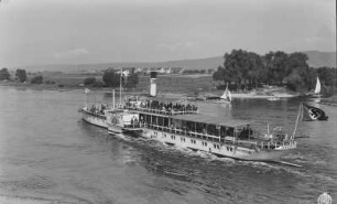 Personen-Seitenraddampfer "Stadt Wehlen" (1925, Werft Laubegast) an der Wesenitz-Mündung bei Pratzschwitz