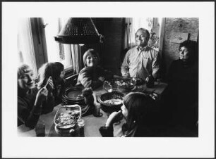 Norbert Blüm mit Familie am Esstisch