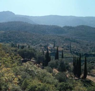 Samos. 476 km2, 41000 Einwohner. "Toskanische" Landschaft bei Vurliótes auf der Karvúni-Nordseite