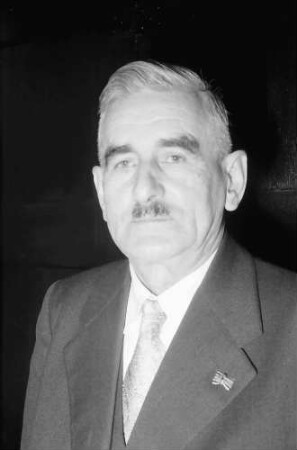 Freiburg: Jägerhäusle; Präsident Schill, Landw. Hauptverband, Bundestagsabgeordneter; Porträt