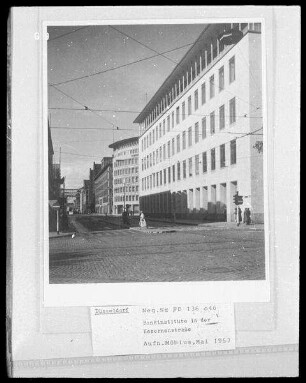 Bankinstitute : Düsseldorf, Kasernenstraße, Bankinstitute