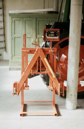 Fotografie: Informationstechnik, Wiegetechnik, Wiegerahmen, Dreipunktaufhängung, Sensortechnik