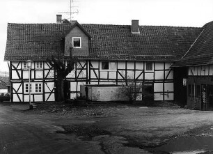 Neu-Eichenberg, Neuenröder Straße 13