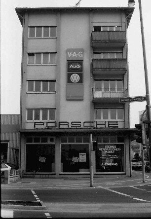 Freiburg: VW-Anlage in der Basler Straße; Porscheladen