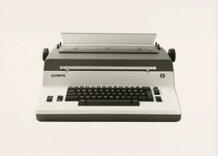 Kugelkopfschreibmaschine "Olympia SGE 75" der Olympia-Werke