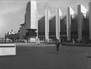 Messegebäude Weltausstellung (USA-Reise 1933)