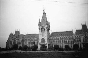 Jassy: Verwaltungsgebäude