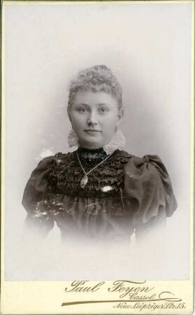 Fotografie einer jungen Dame