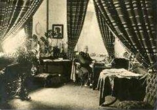Franz Liszt in seinem Arbeitszimmer