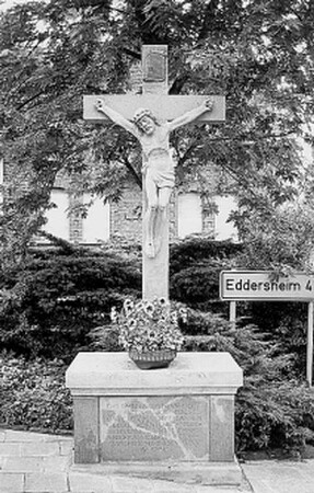 Wegkreuz; Flörsheim, Riedstraße 1 (Ecke Bahnhofstraße)