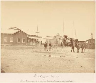 Puno-Arequipa-Eisenbahn an der Station Vincocaya nahe dem höchsten Punkte der Bahn