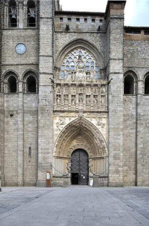 San Salvador — Westfassade