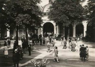 Bad Harzburg, an der Trinkhalle