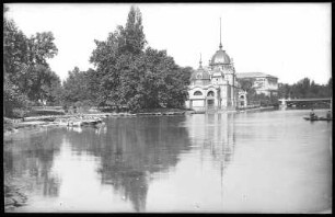 Budapest. Stadtwäldchenteich mit Sporthaus : Budapest. Stadtwäldchenteich mit Sportpavillon (Eislaufplatz)
