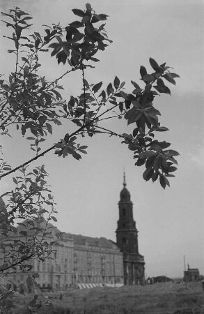 Blick zum Altmarkt mit der Kreuzkirche