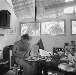 Salvador (Bahia). Der Maler und Graphiker Hansen-Bahia (1915-1978) bei der Arbeit