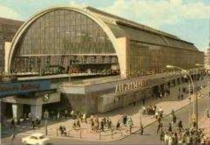 Der Bahnhof Alexanderplatz in Berlin