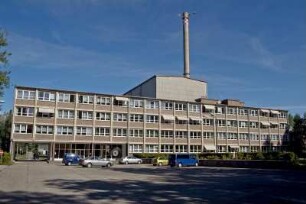 Kernkraftwerk KKW Rheinsberg. Verwaltung im Vordergrund