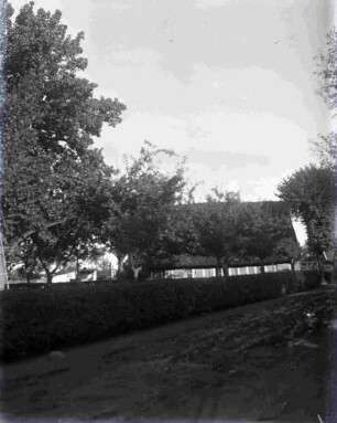 Haus hinter Hecken, Altes Land