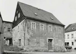 Olbernhau, Wohnhaus : Olbernhau. Wohnhaus (um 1800), Zöblitzer Straße 5. Giebel- und Traufseite