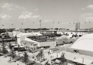 Hannover. Weltausstellung. Singapurischer Pavillon (1995/2000, Pico Art International Pte Ltd). Blick vom Pavillon Cyclebowl