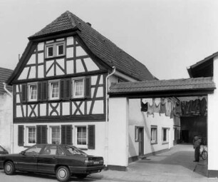 Liederbach, Alt Oberliederbach 42