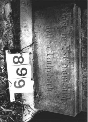 Grabstein 899 (Detailaufnahme 2)