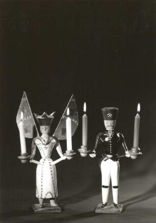 Leuchterengel und Leuchterbergmann : Leuchterengel und Leuchterbergmann. Gedreht, bemalt, Seiffen, um 1930