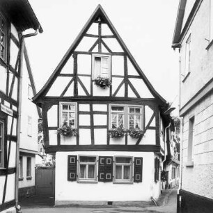 Fachwerkbauten; Seligenstadt, Hospitalstraße 2, Hospitalstraße 4