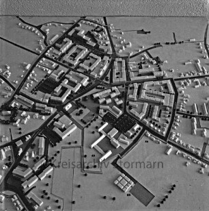 Stadtmitte: Umgestaltung: überarbeiteter Entwurf: Bebauungsmodell