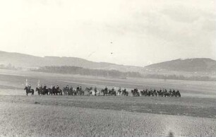 Osterreiter in Ostro : Gesellschaftliche Volkskultur - Frühling. Ort: Wotrow / Ostro. Saatreiten bzw. Reiten um die Fluren in Ostro, am Ostersonntag früh um 5 Uhr.