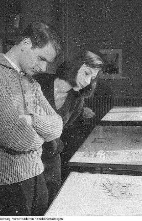 Studenten: Ernteeinsatz - Kunstausstellung