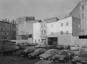 Wohn- und Geschäftshaus