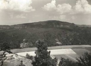 Sächsische Schweiz. Großer Winterberg. Ansicht von der Kaiserkrone, links Schmilka