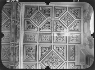 Schmalkalden, Schloßberg 9. Schloß Wilhelmsburg (1585-1590, Umbau 1820). Kassettendecke im Riesensaal