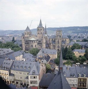 Trier. Dom Sankt Peter. Von Osten