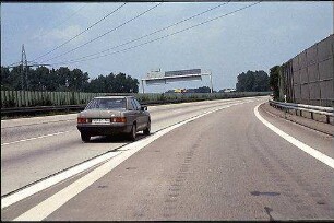 Ausfahrt aus Tangente Nordost (Wolfartsweier Richtung Heidelberg) zu Fahrbahn Ost (Basel Richtung Heidelberg)