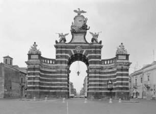Porta Garibaldi