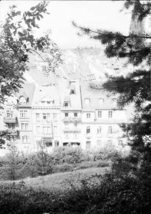 Freiburg: Neubau im Sanierungsgebiet, Schloßbergring 8, Architekt Lange