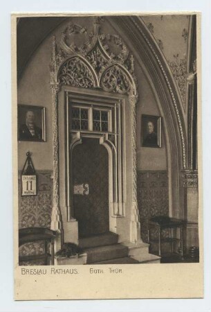 Rathaus, Breslau: Innenansicht, gotische Tür