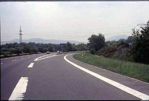 Einfahrt in Tangente Südwest (Mannheim Richtung Heidelberg) von Hauptfahrbahn Süd der A659 (Mannheim Richtung Weinheim)