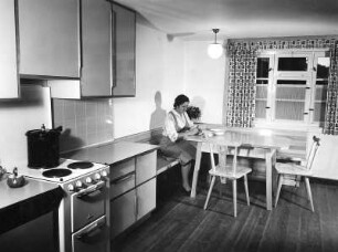 Moderne Küche in einem Allgäuer Bauernhaus, Entwurf und Ausführung Möbel-Müller Sonthofen