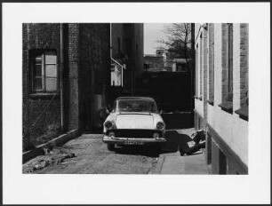 Parkendes Auto, Hamburg, St. Georg