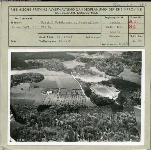 Waldhausen, Gutshof, Sportanlage