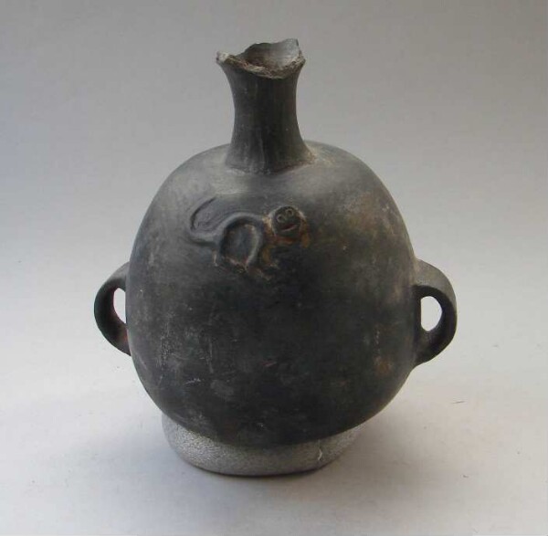 Clay vessel