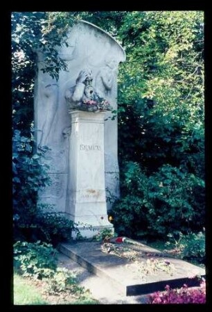Grab Joh. Brahms 7.9.69.