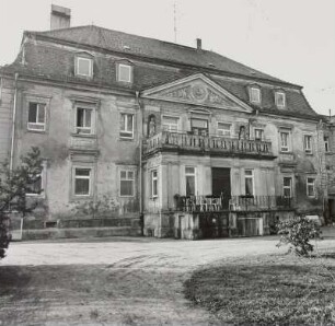 Markkleeberg, Herrenhaus des Ritterguts (Seniorenheim Ost), Parkansicht