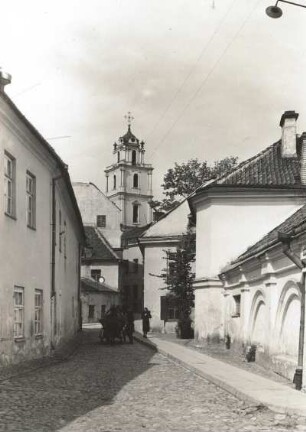 Vilnius. Kirche St. Johannes. Glockenturm, Ansicht aus der Schriftstellergasse